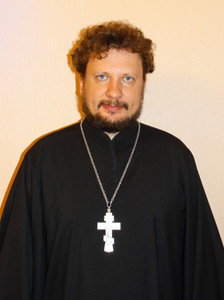 священник Донской церкви в Перловке Димитрий Дружинин